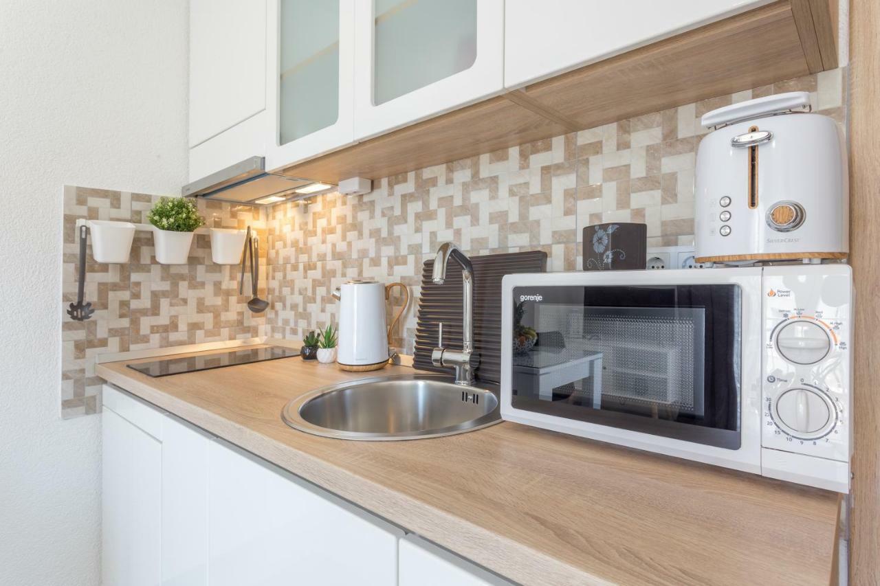 Marina Pavic 02 Apartma